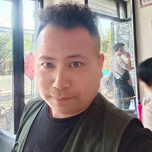 35岁岁山东单身帅哥 - 昌吉吉缘网