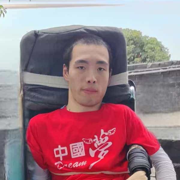 31岁岁湖南单身帅哥 - 昌吉吉缘网